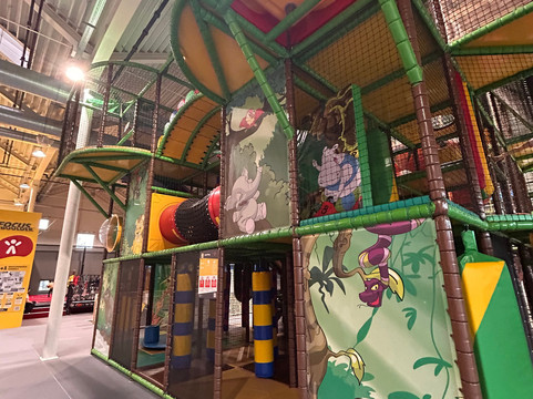 科尔平家庭度假水疗酒店主图