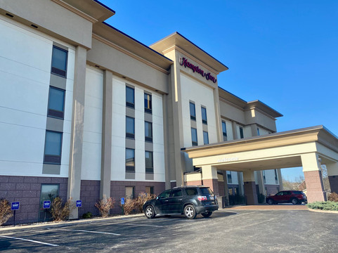 希尔顿欢朋酒店-杰斐逊城首都购物中心主图