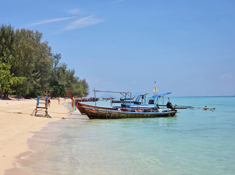 Mayalay度假村-绿色酒店主图