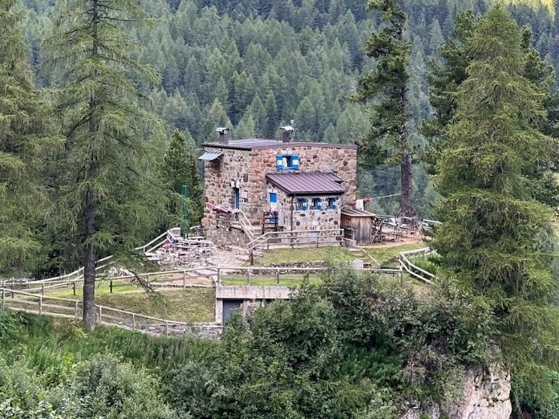 Rifugio Taramelli-Pozza di Fassa必去景点