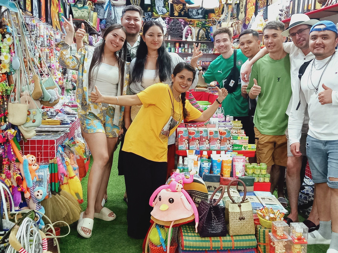 Shopping Sale Karon Plaza-卡伦必去景点