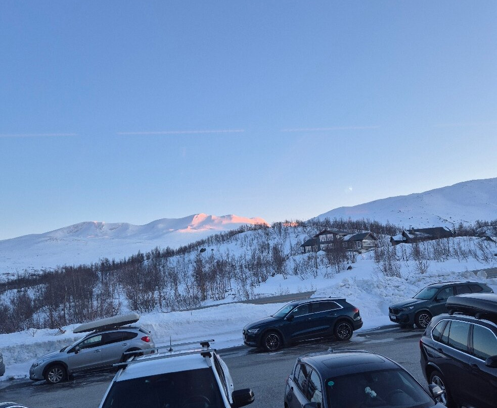 葛洛特里赫耶尔酒店主图