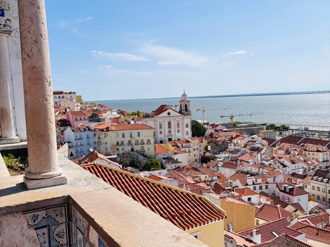 Miradouro de Santa Luzia-里斯本必去景点
