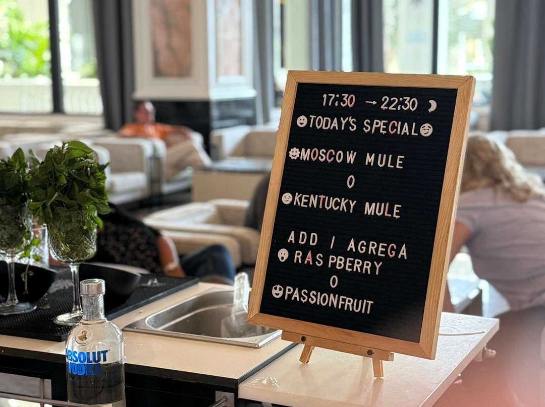 里乌太平洋宫殿酒店 - 限成人- 全包主图