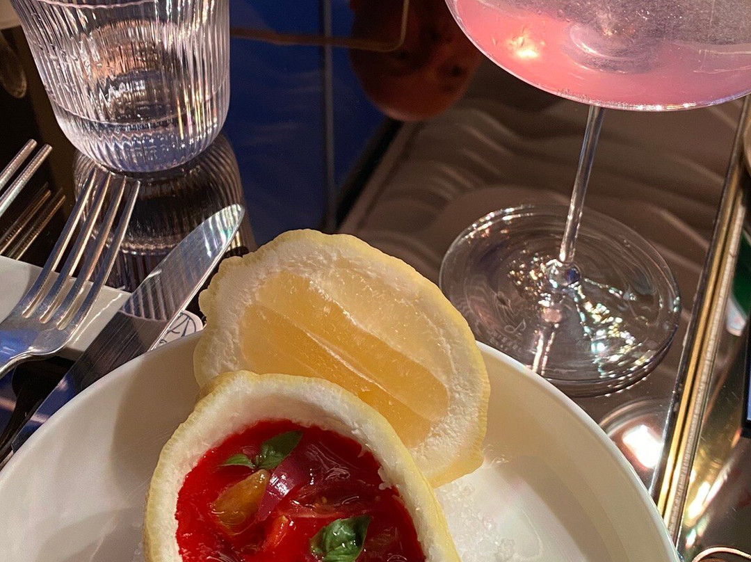 Chic Mama Club Restaurant