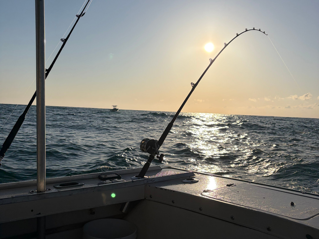 Deep Sea Express Fishing Charters-赖茨维尔比奇必去景点