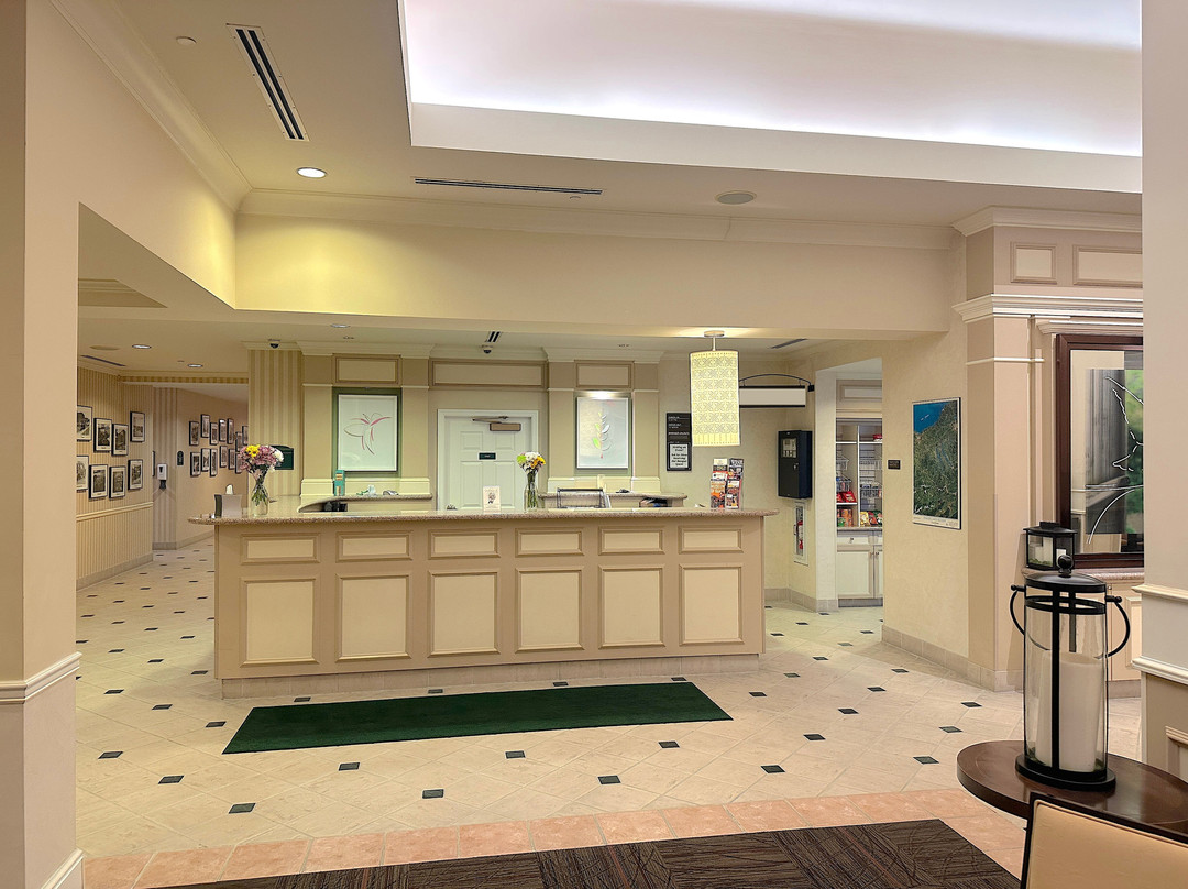 Arnot Grand Hotel & Suites