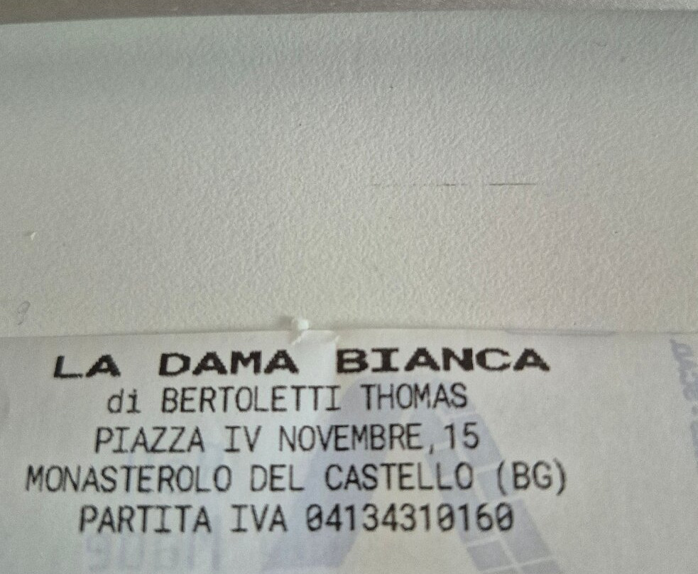 LA DAMA BIANCA-Monasterolo del Castello必去景点