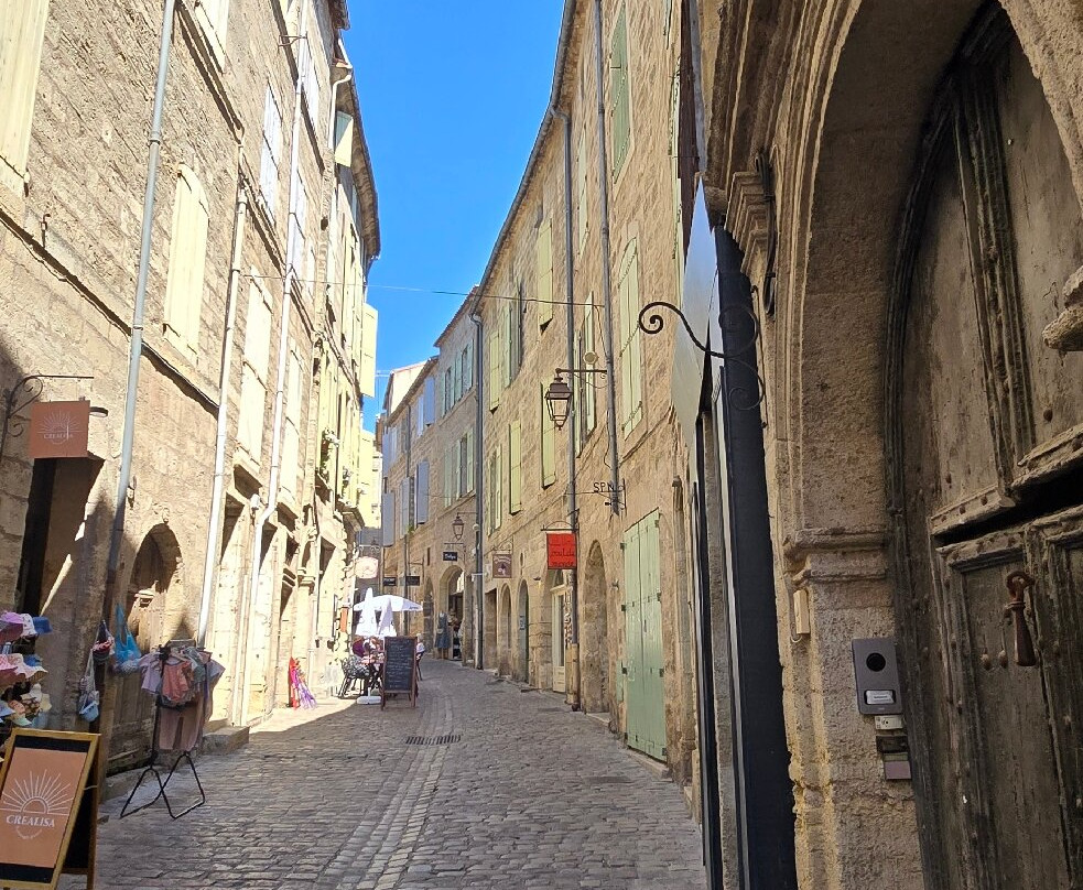 Centre historique-佩兹纳斯必去景点