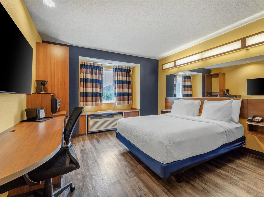 Lahmansville酒店住宿-SureStay Plus By Best Western Keyser
