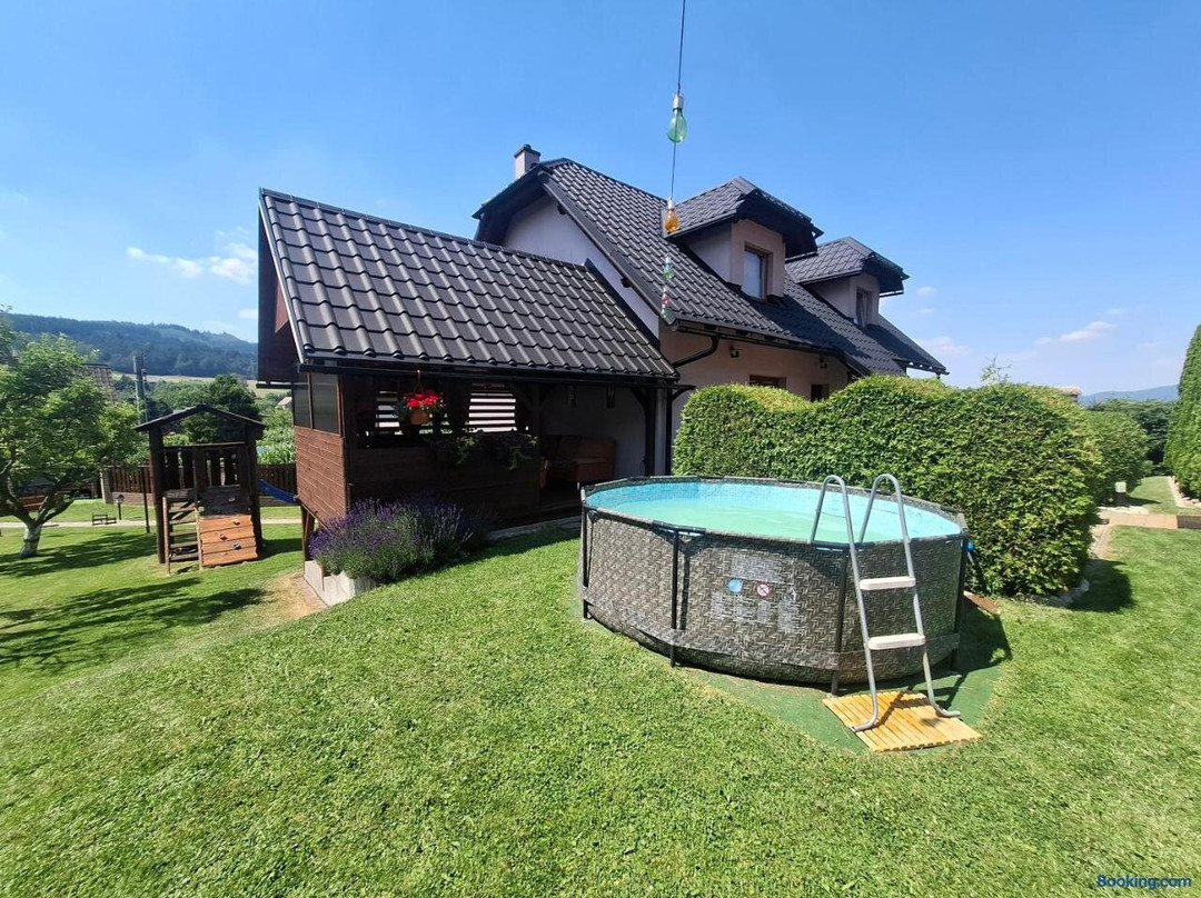 Apartmany u tenisoveho Kurtu