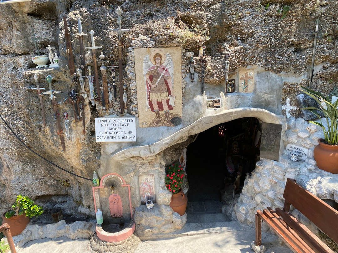Cave Archangel Michael Panormitis-罗德城必去景点