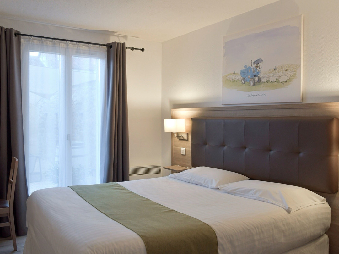 Hôtel les Comtes de Pardiac主图