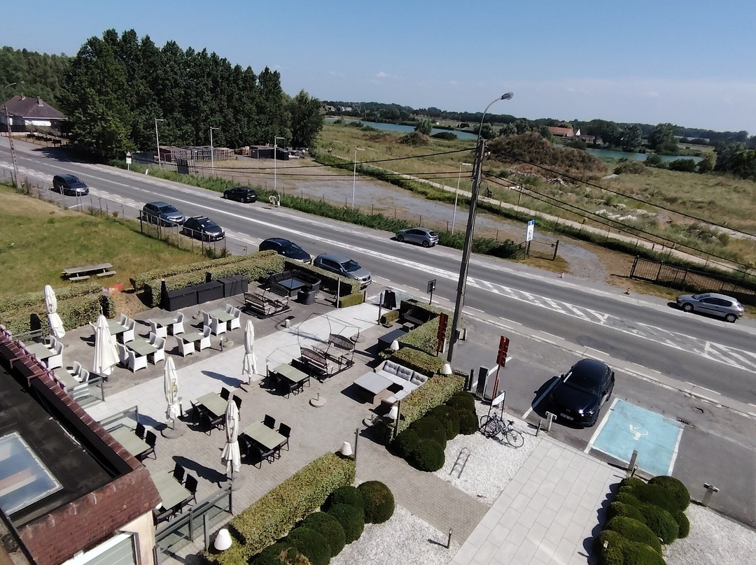 阿拉沙丘酒店主图
