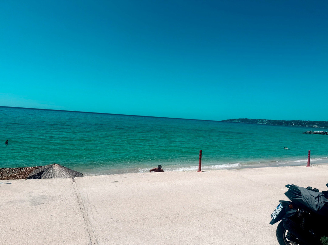 Lourdas (Lourdata) Beach-Lourdata必去景点