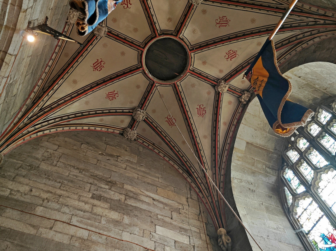 St Peter and St Eurgain Church-Northop必去景点