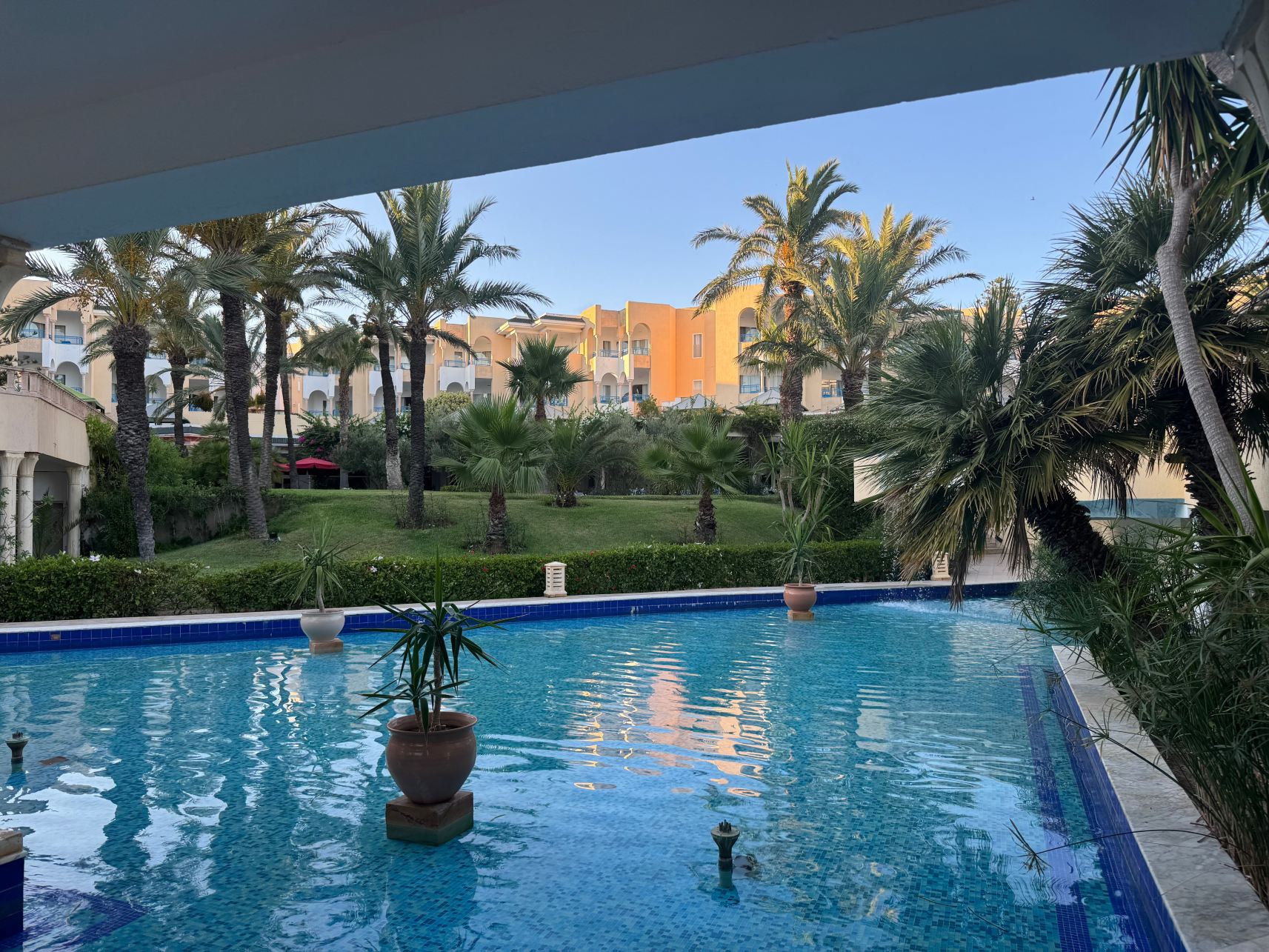 哈斯德鲁巴尔海景温泉亚斯敏哈马马特酒店-旅行者