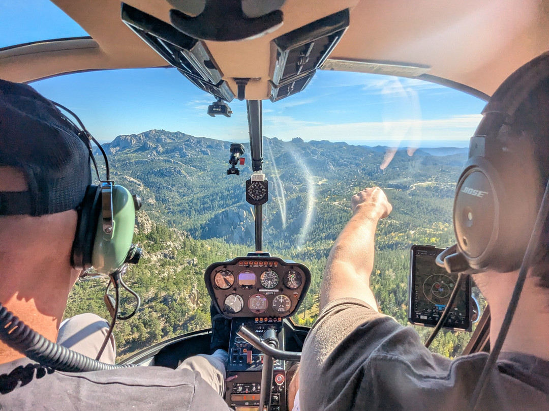 Black Hills Aerial Adventures-卡斯特必去景点