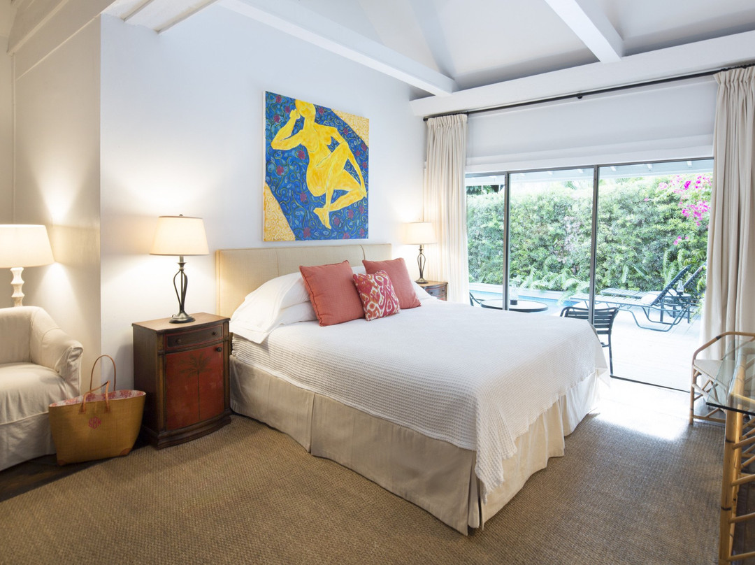 Simonton Court Historic Inn and Cottages