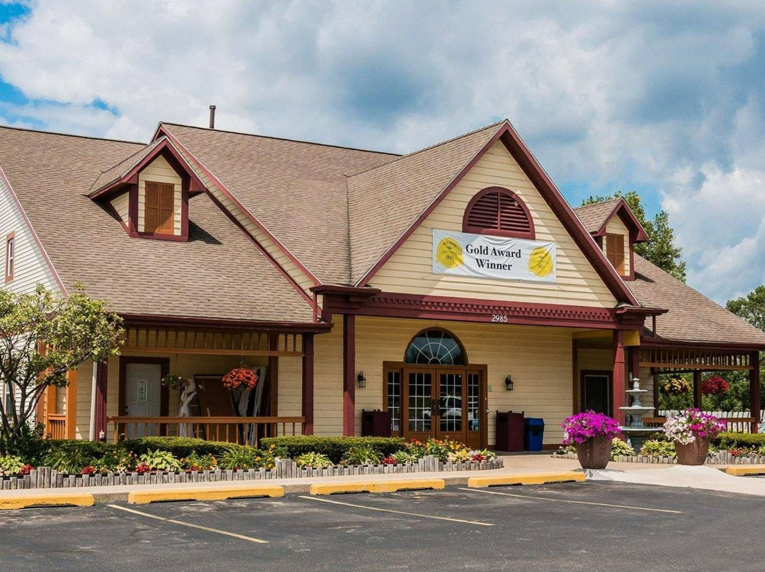 Econo Lodge & Suites主图