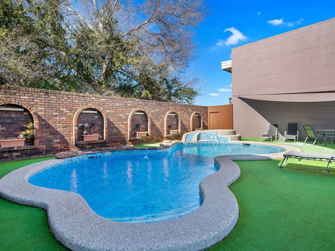 Quality Hotel Sherbourne Terrace主图