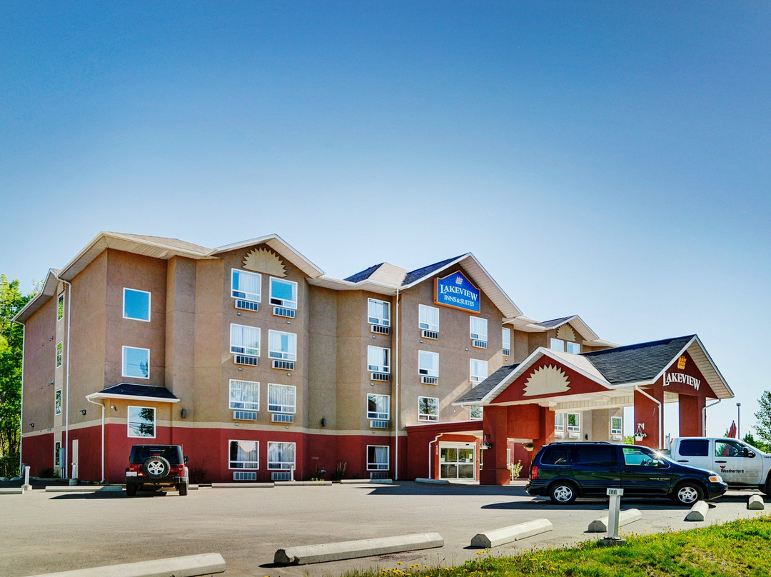 Lakeview Inns & Suites - Chetwynd主图
