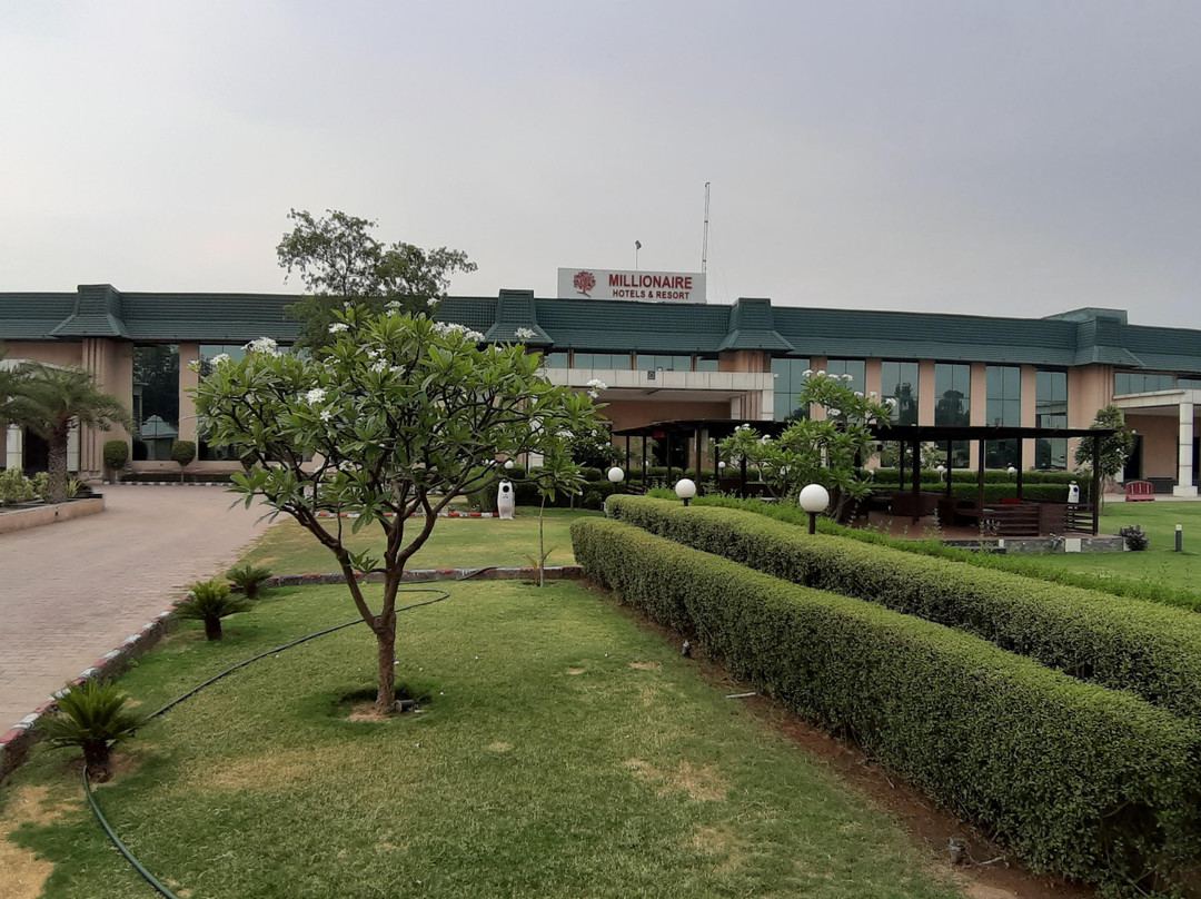 Palwal酒店住宿-Millionaire Hotel & Resort