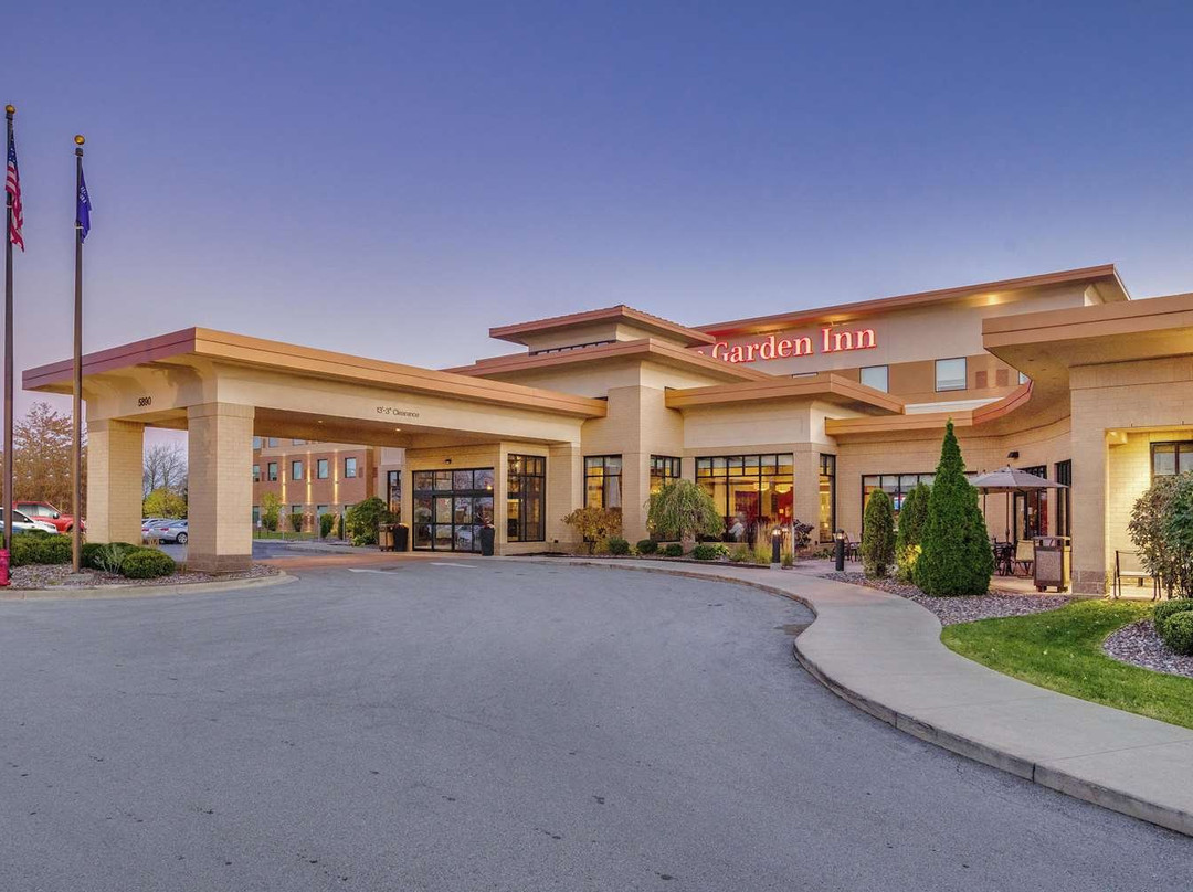 密尔沃基机场希尔顿花园酒店主图