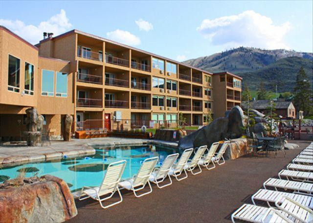 GrandView On The Lake