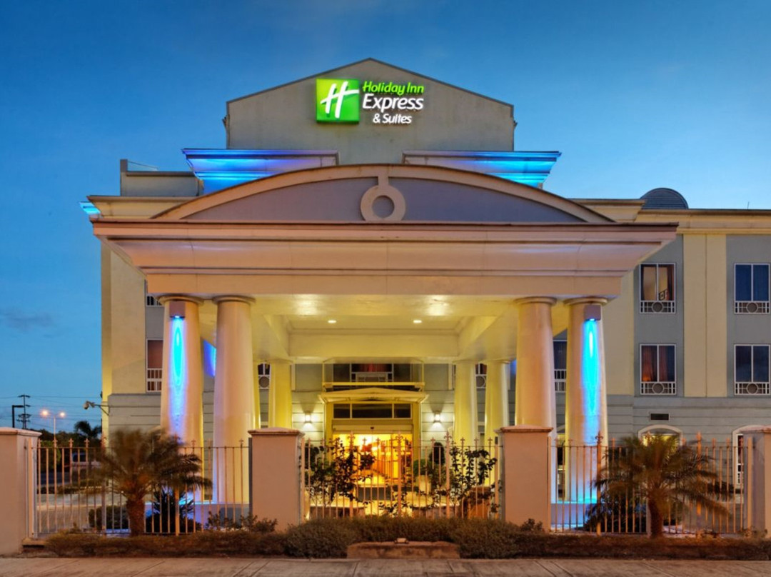 Holiday Inn Express & Suites Trincity Trinidad Airport By IHG主图