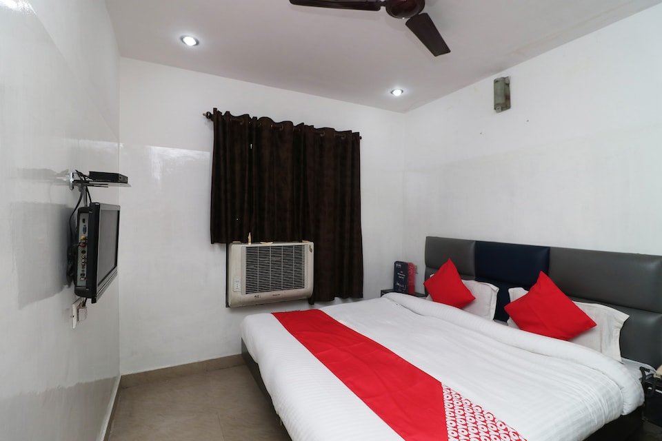 OYO 28423 The Uttam Hotel-官方