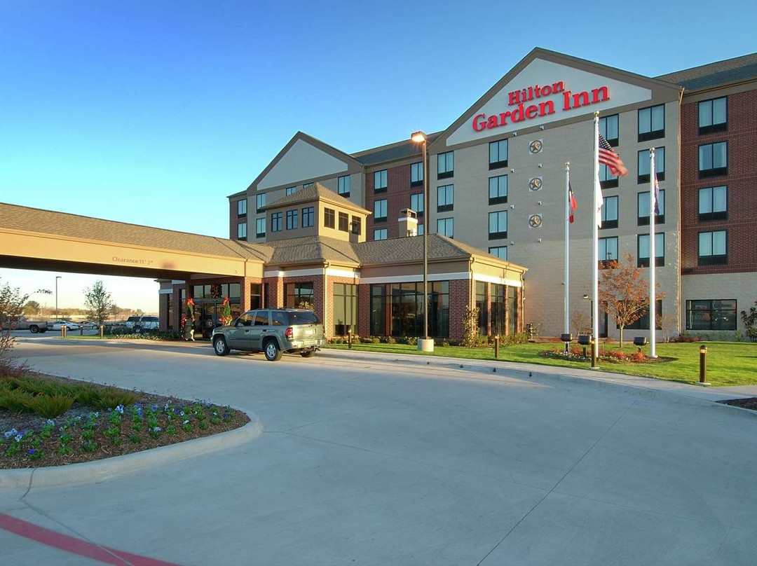 达拉斯邓肯维尔希尔顿花园酒店主图