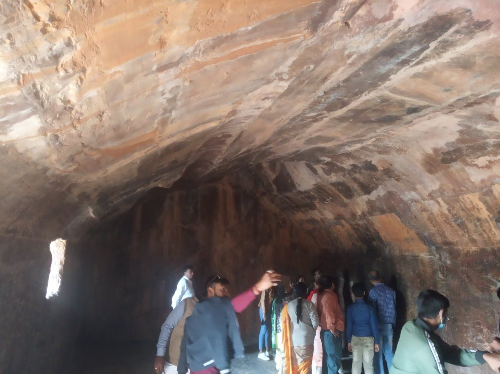 Swarna Bhandar-王舍城必去景点