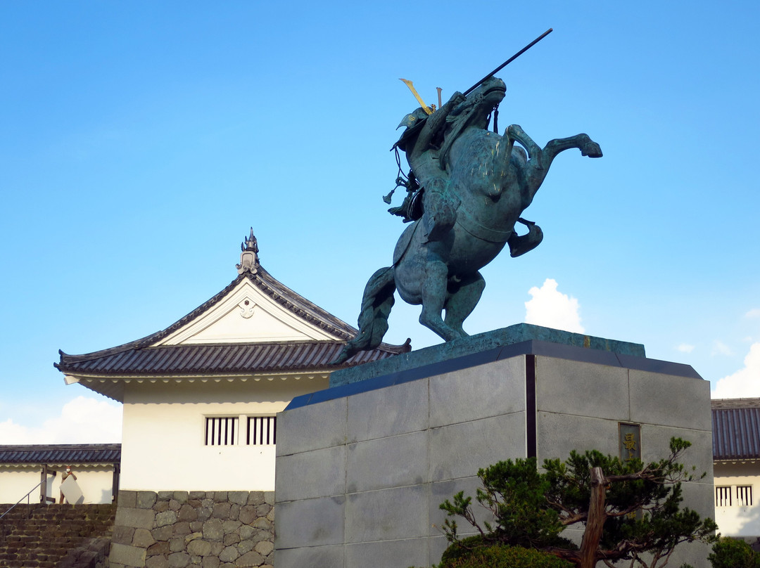 Mogami Yoshiaki Horse-riding Statue景点图片