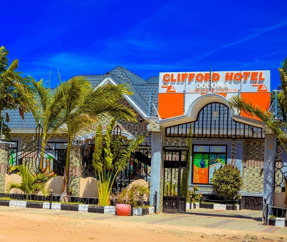 Clifford Hotel