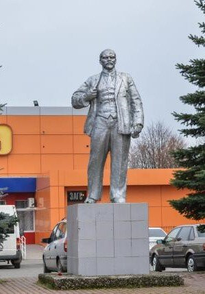 V.I. Lenin Monument景点图片