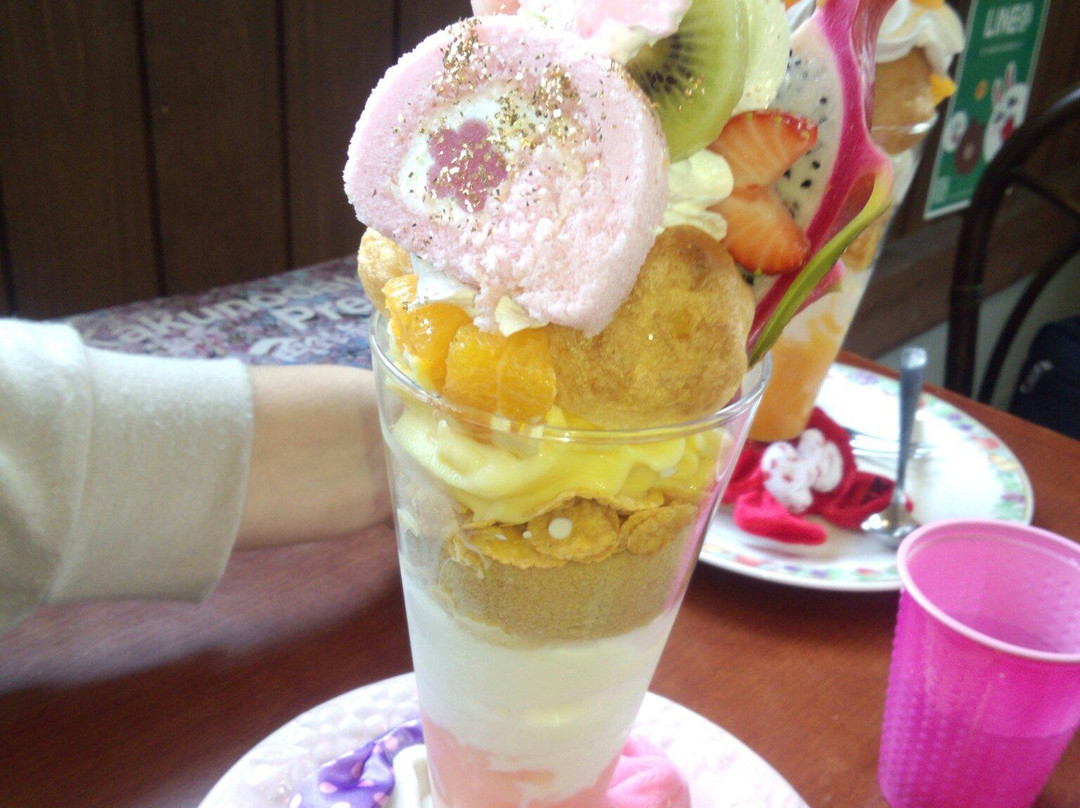 フルーツパーラー角館 さかい屋