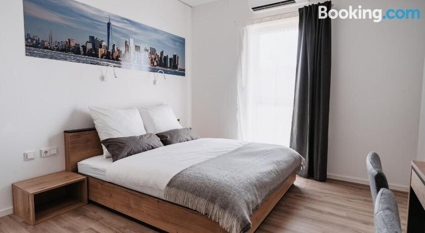 Step Inn - The Fair Hotel主图