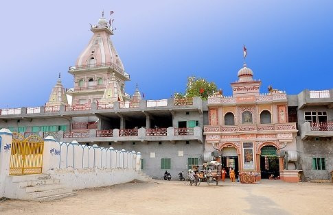 Maiser Khana Temple景点图片