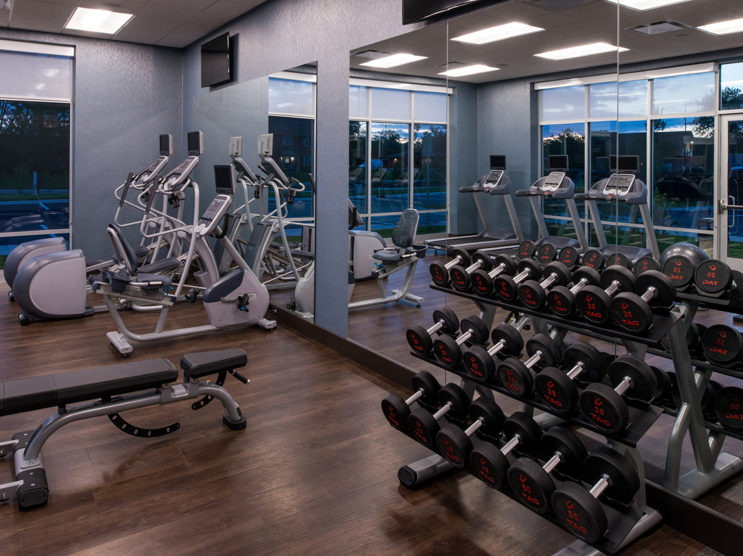 Holiday Inn & Suites Farmington Hills - Detroit Nw By IHG主图