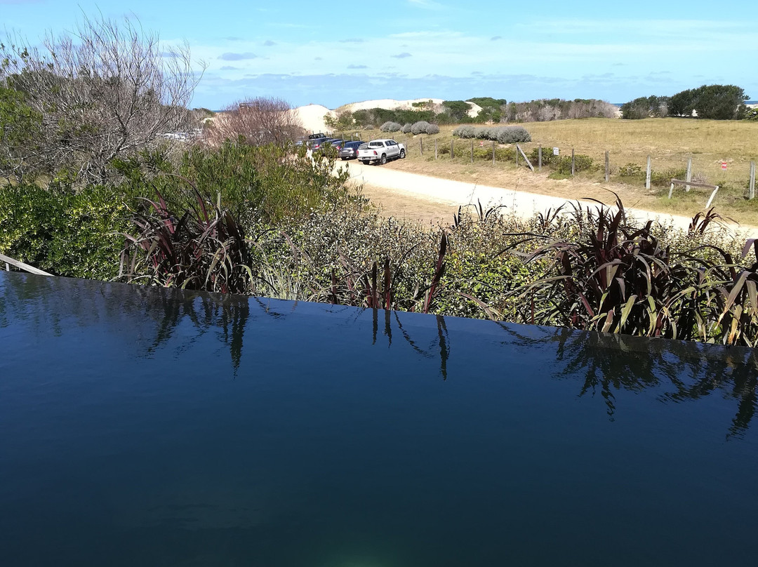 Anastasio Beach Resort主图