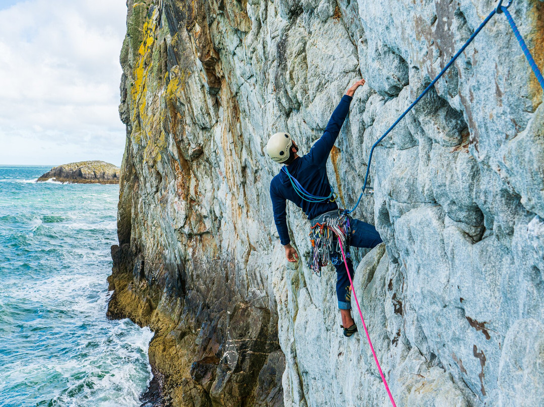 Luca Celano: Mountaineering And Climbing景点图片