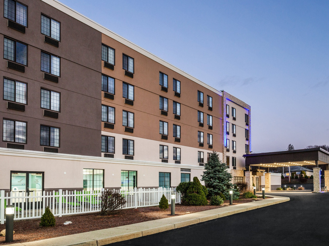 Holiday Inn Express & Suites Providence-woonsocket By IHG主图