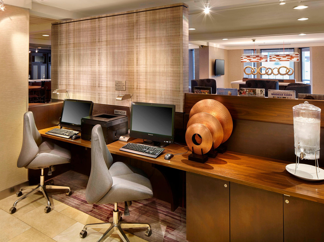 Courtyard by Marriott State College主图