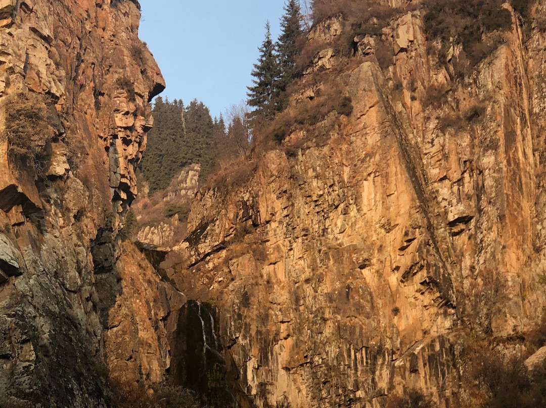 Butakovskiy Waterfall-Almaty Region必去景点