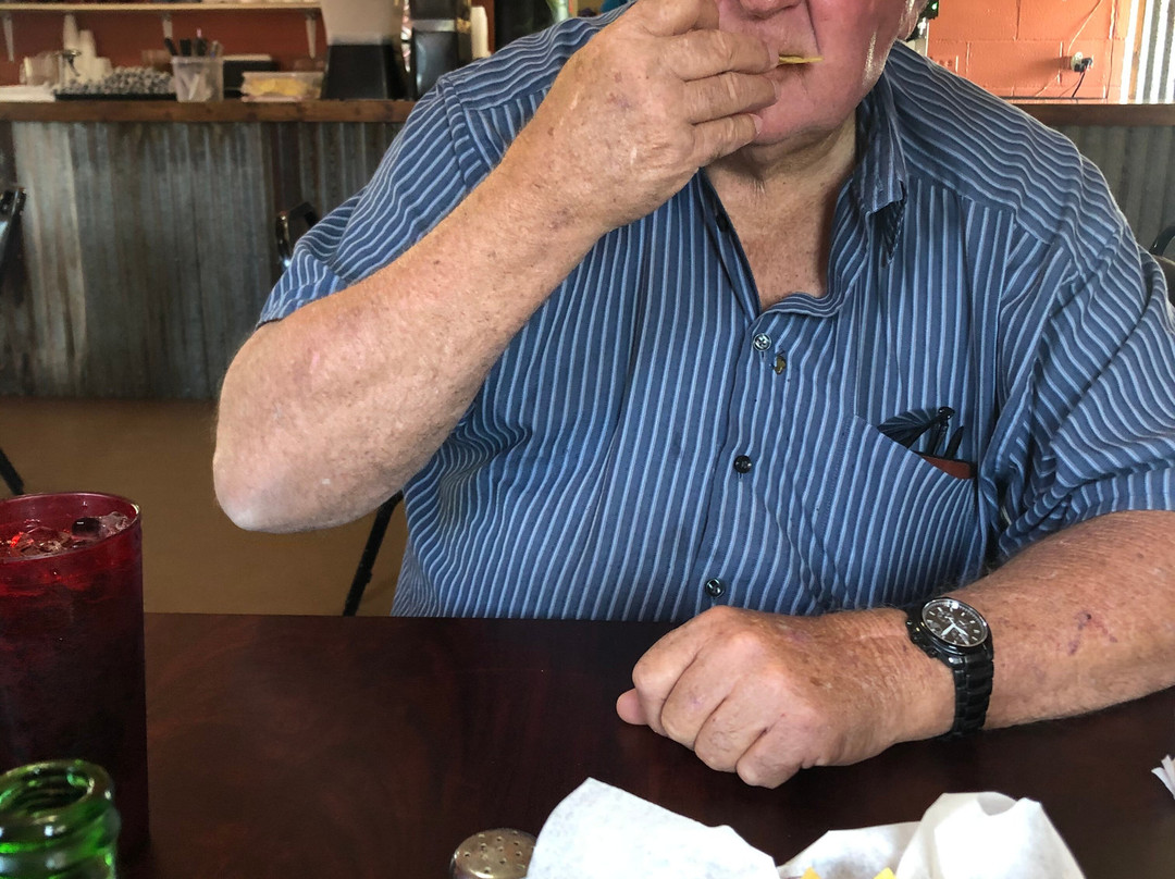 A&M Restaurant / Gonzales Cafe