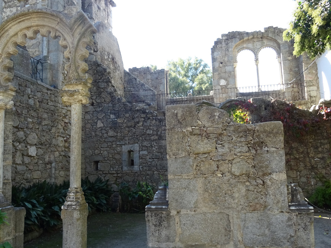 Ruínas Fingidas-埃武拉必去景点