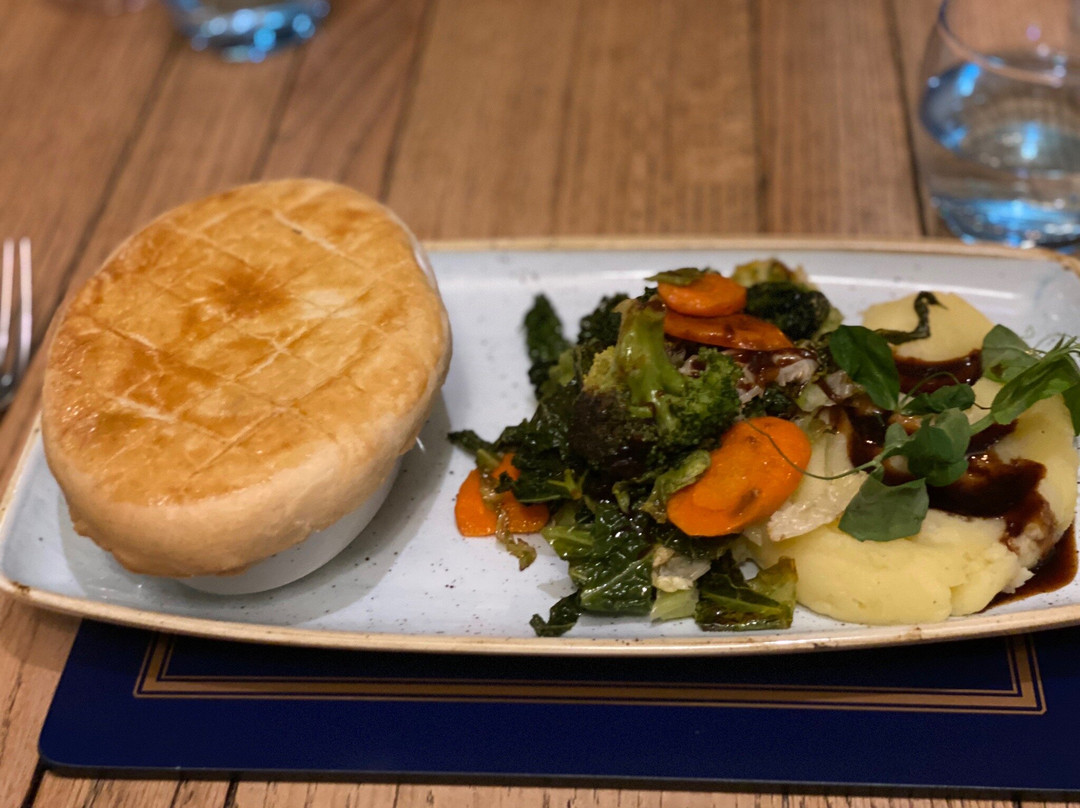 Cat and Custard Pot Inn主图