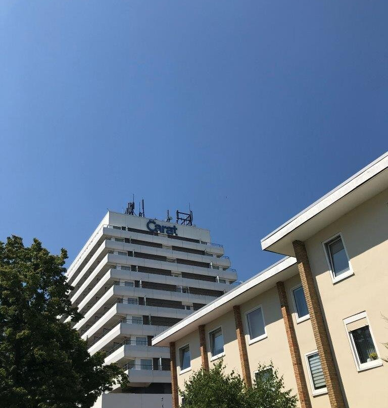 Carat Hotel & Apartments主图