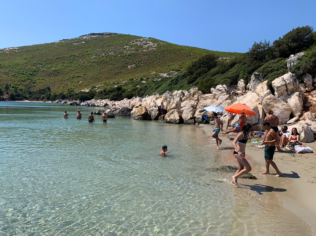Agios Fokas Beach景点图片